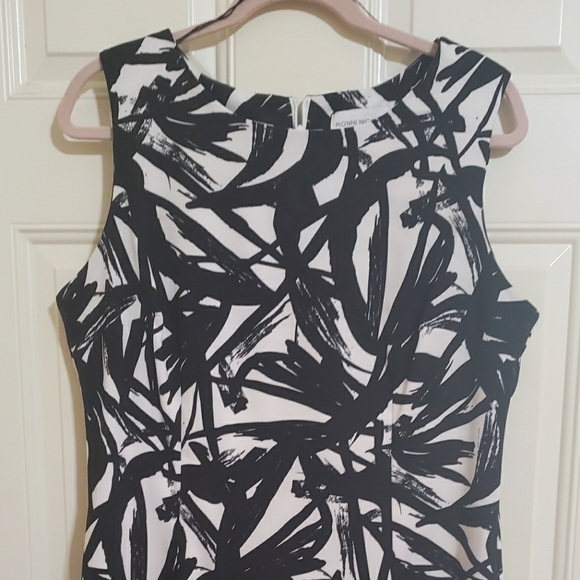 Ronnie Nicole Dresses & Skirts - Ronnie Nicole knee length, black and white dress.